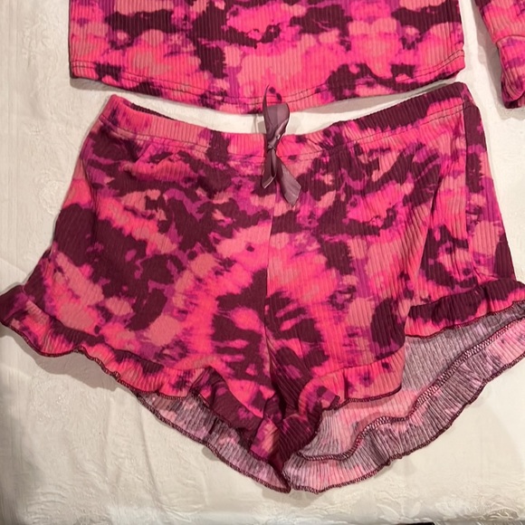 NWT- 2 Piece PJ Short Set Pink Combo Ribbed Style - Picture 4 of 12